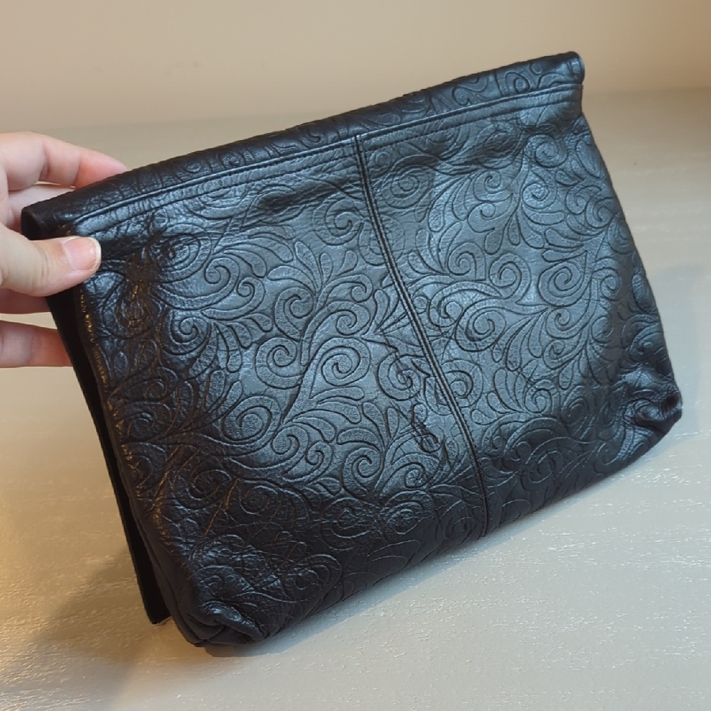 Black‎ Embossed Crossbody Bag image 5
